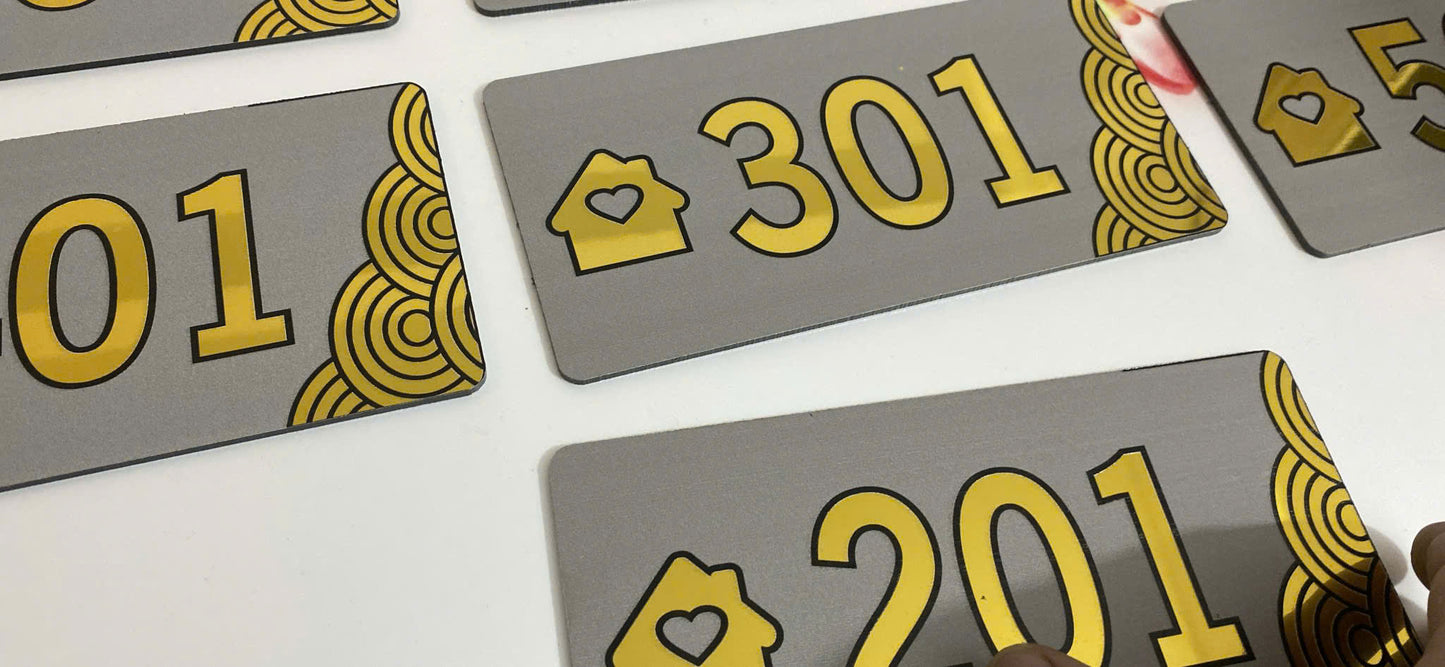 alu màu vàng gương cao cấp chống nước